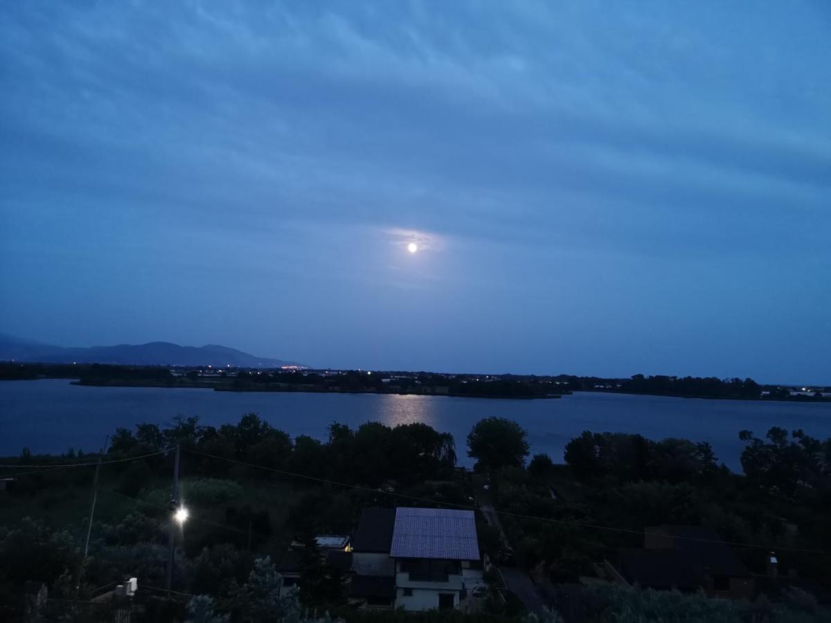 Sul Lago Dorato Terracina Exterior photo